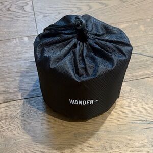 NIP Wander Black Plus Travel Neck Pillow Drawstring Pouch
